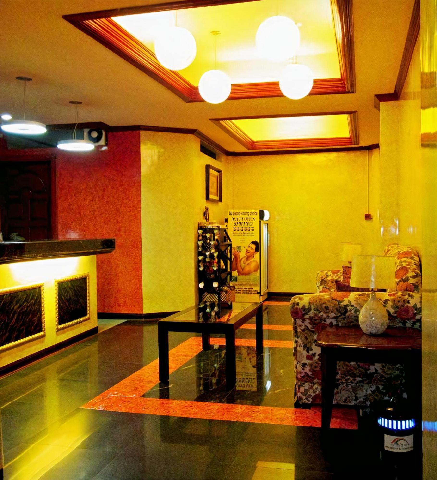 Cebu Dulcinea Hotel And Suites-Mactan Airport Hotel Lapu-Lapu City Buitenkant foto